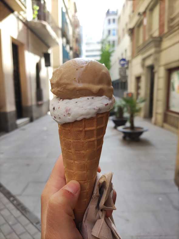 ice cream with 2 flavors